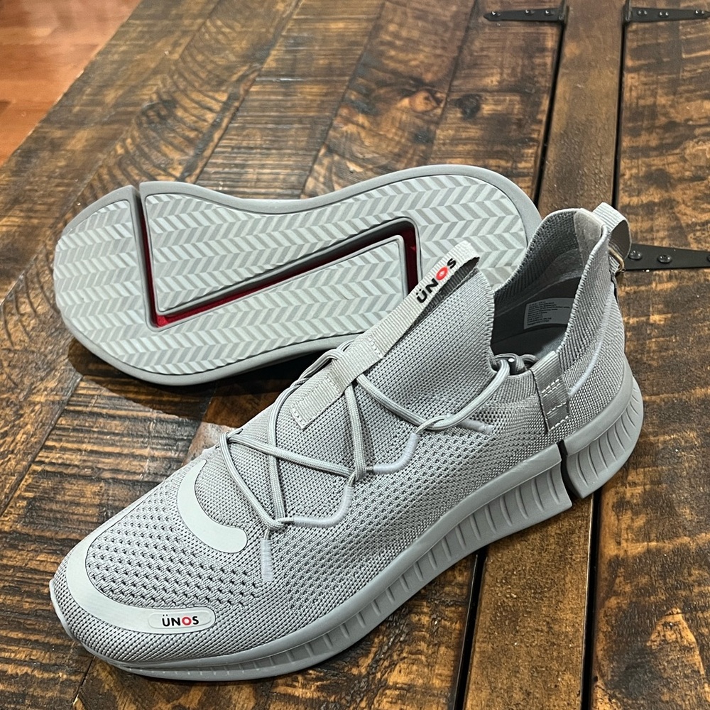 Target UNOS by SZ  Gray Knit unisex
Sneakers comfort